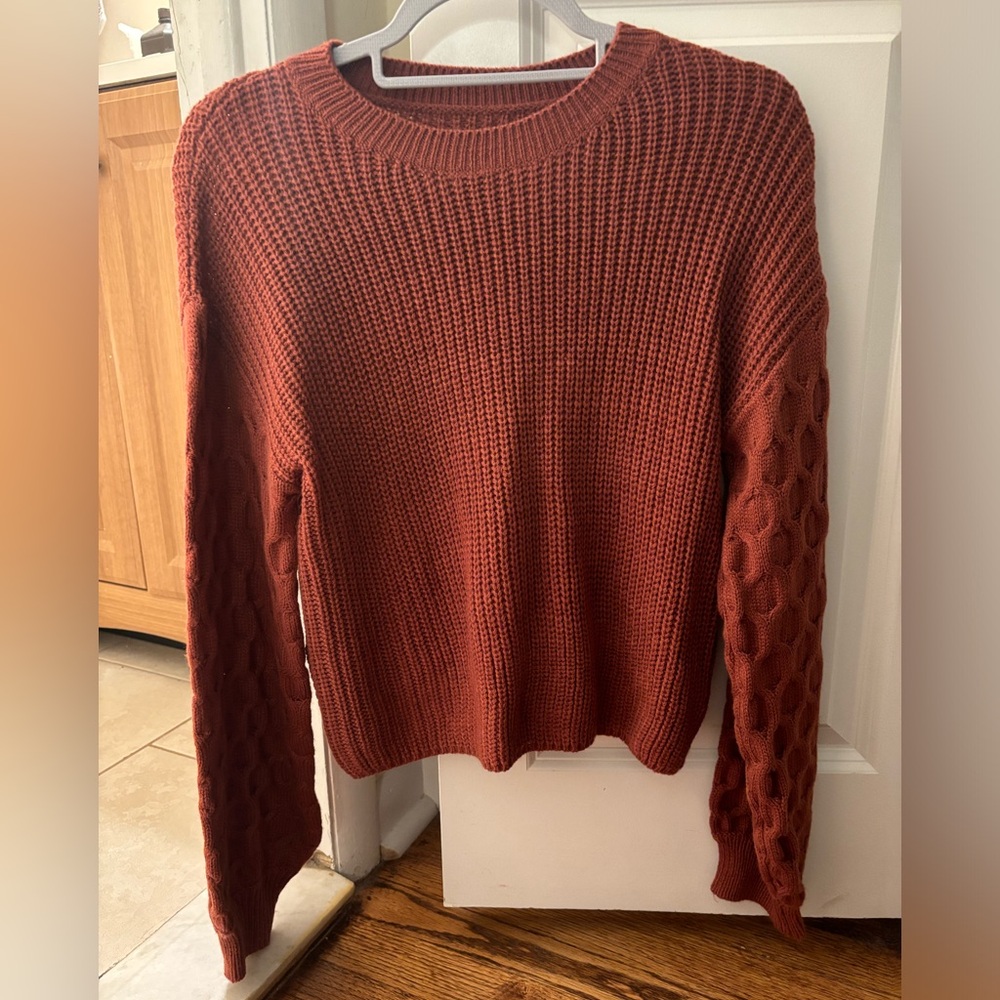 Reddish long sleeve sweater, size small